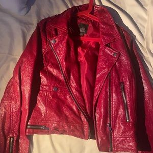 Raspberry zipper jacket